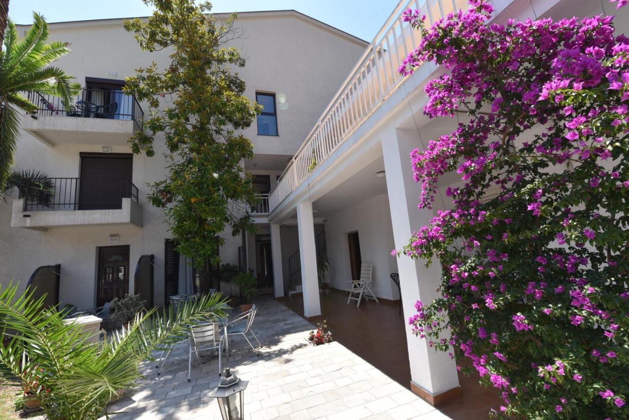 Studio Apartments 6 Palmi Budva Exteriör bild