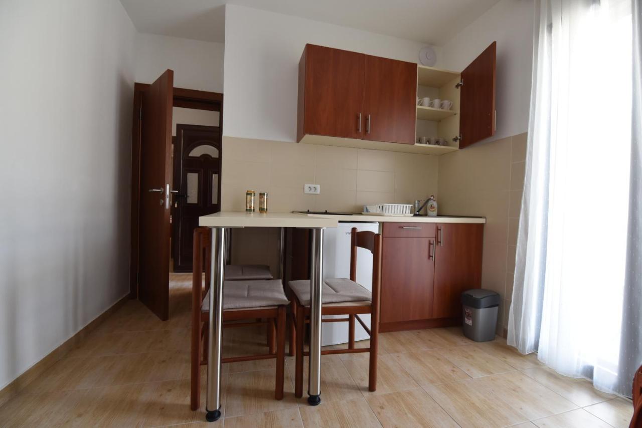 Studio Apartments 6 Palmi Budva Exteriör bild