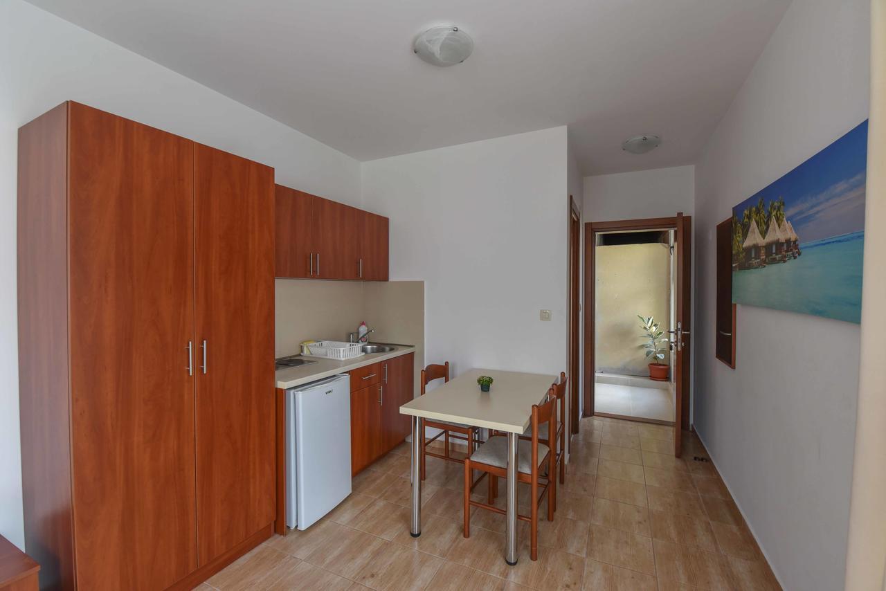 Studio Apartments 6 Palmi Budva Exteriör bild