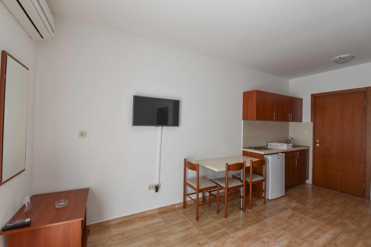 Studio Apartments 6 Palmi Budva Exteriör bild