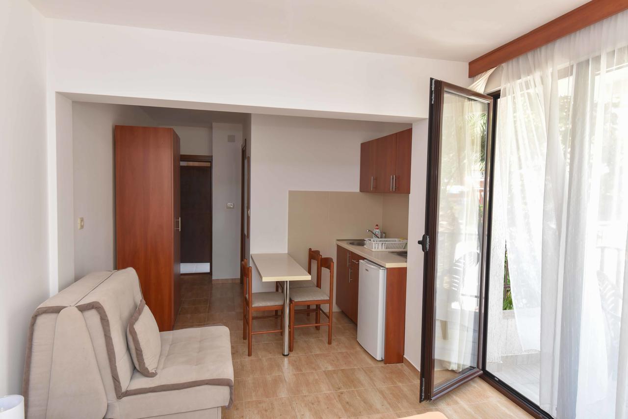 Studio Apartments 6 Palmi Budva Exteriör bild