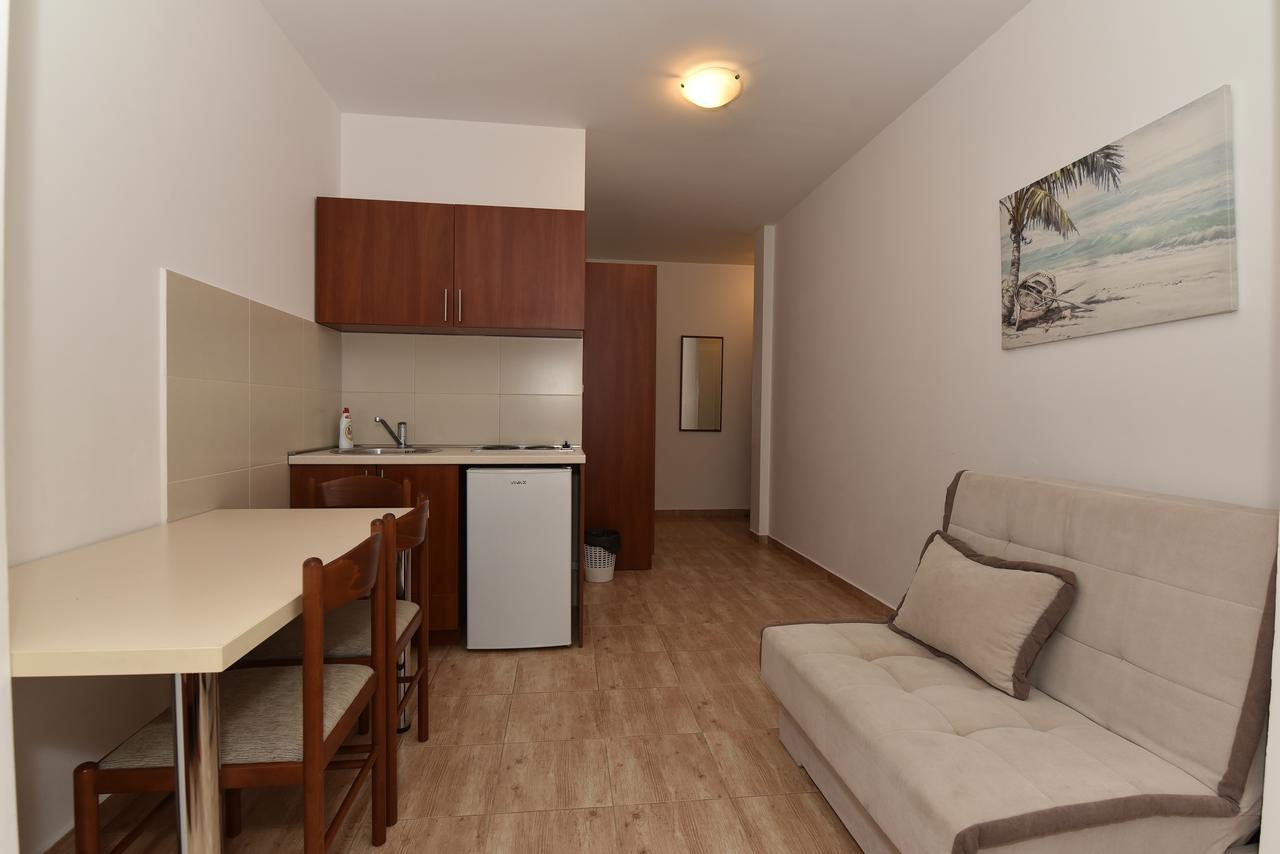 Studio Apartments 6 Palmi Budva Exteriör bild